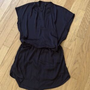 H&M Little Black Dress (LBD) Silky V-Neck Elastic Waist VERSATILE!! Lined Skirt